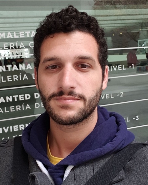 Rui, Sales